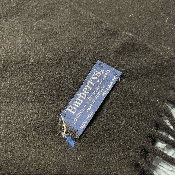 Vintage Burberry Black Wool Scarf - Picture 3 of 3